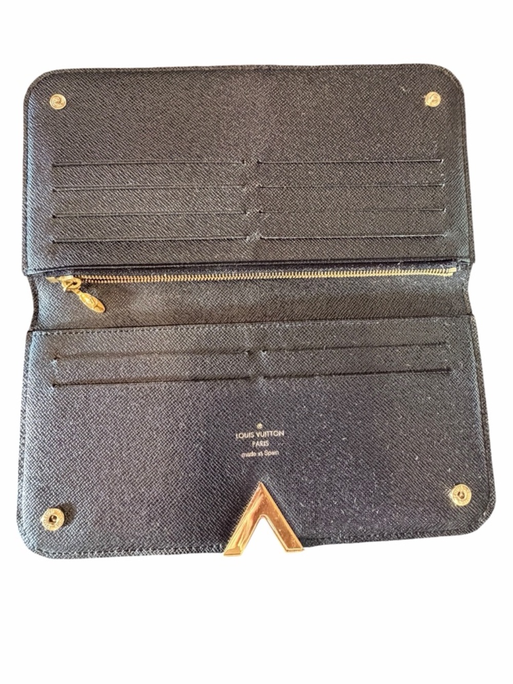 Louis Vuitton
2017 LV Monogram Kimono Wallet - Picture 5 of 10